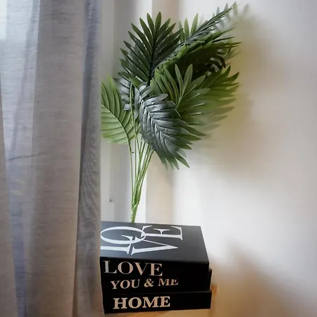 M House Do Modernes Mit Balkon & Self Check-in 아파트